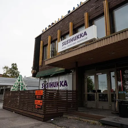 Susihukka 3*